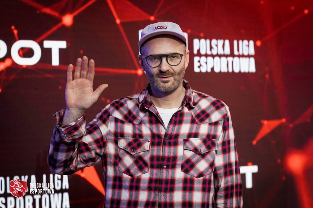 BlogStar: Zwycięzca CS:GO w Polskiej Lidze Esportowej wyłoniony!  - BlogStar.pl