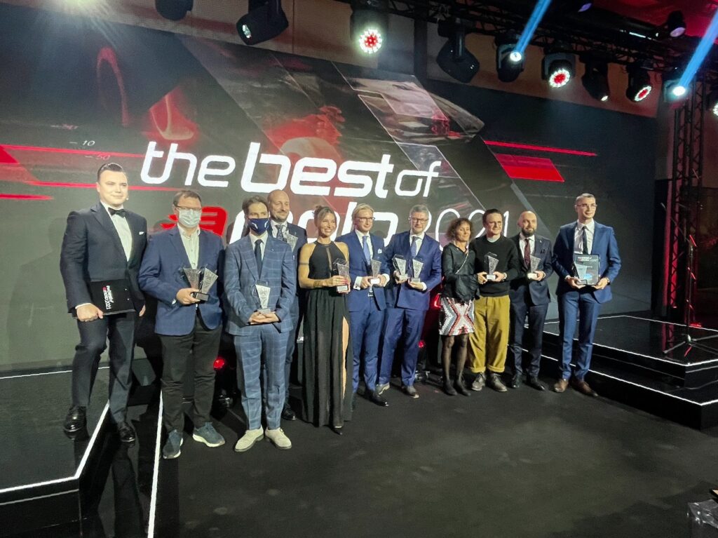 BlogStar: Karolina Pilarczyk - Motoryzacyjną Influencerką Roku w plebiscycie  The Best of Moto 2021! - BlogStar.pl
